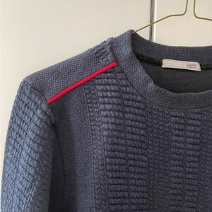 Zara Dark Blue Textured Sweater size M